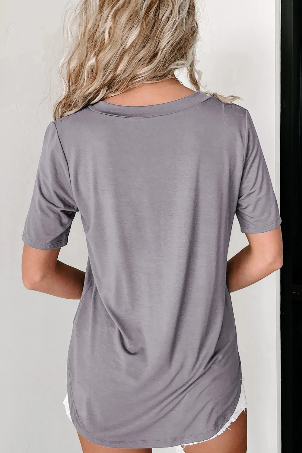 Casual V-Neck T-Shirt in Gray